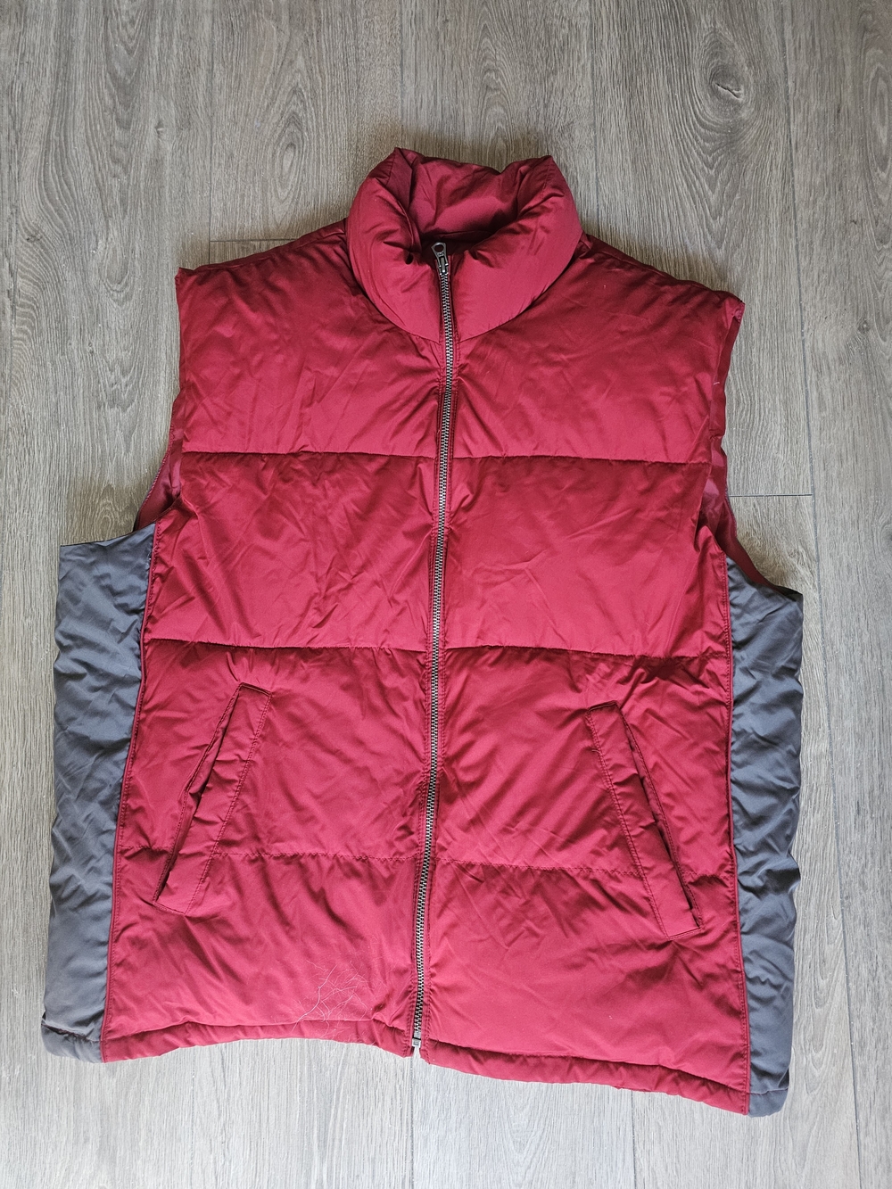 GAP Men's Red and Gray Quilted Puffer Vest